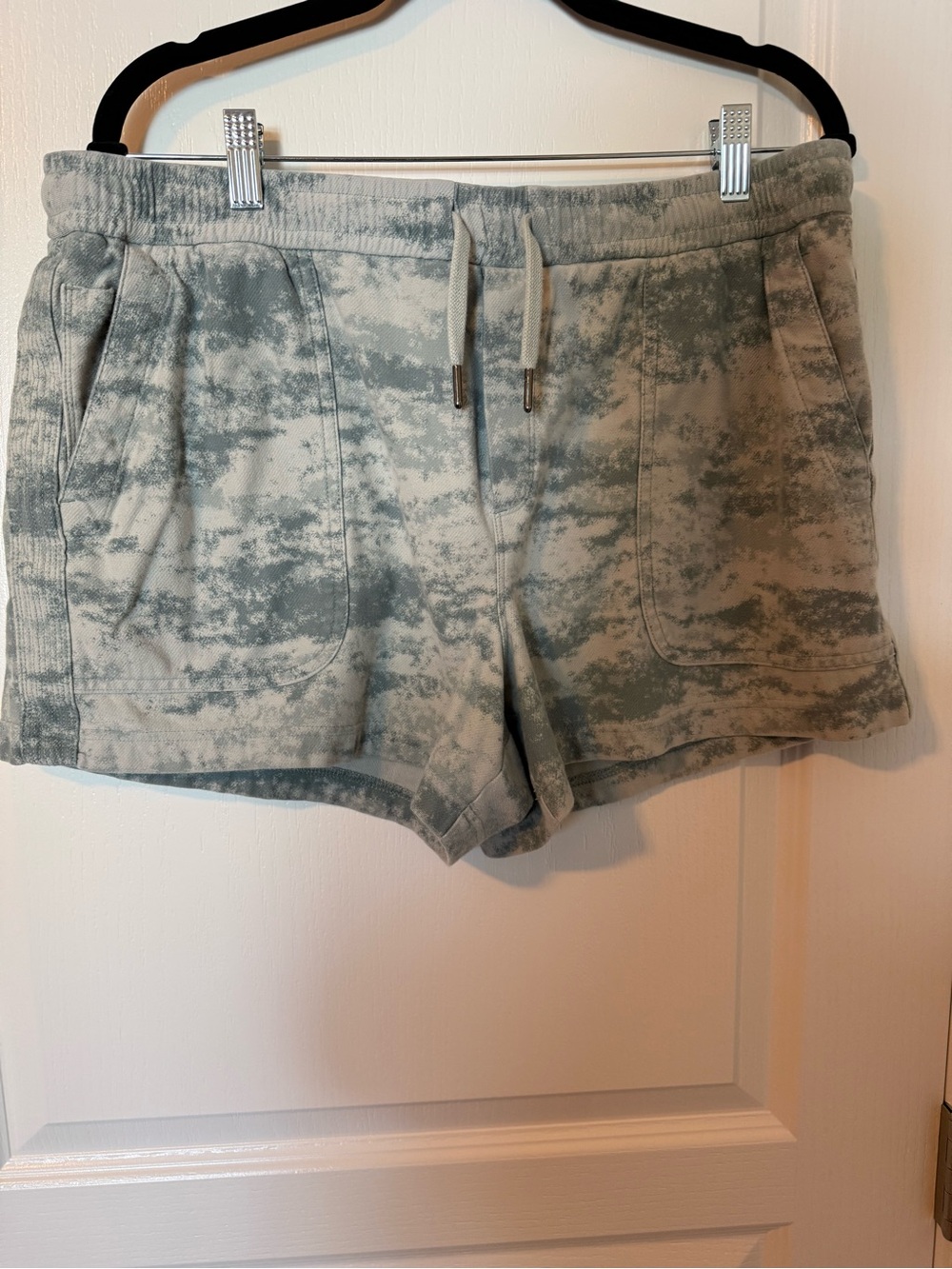 Athleta Sage and Off-White Tie-Dye Drawstring Athletic Shorts